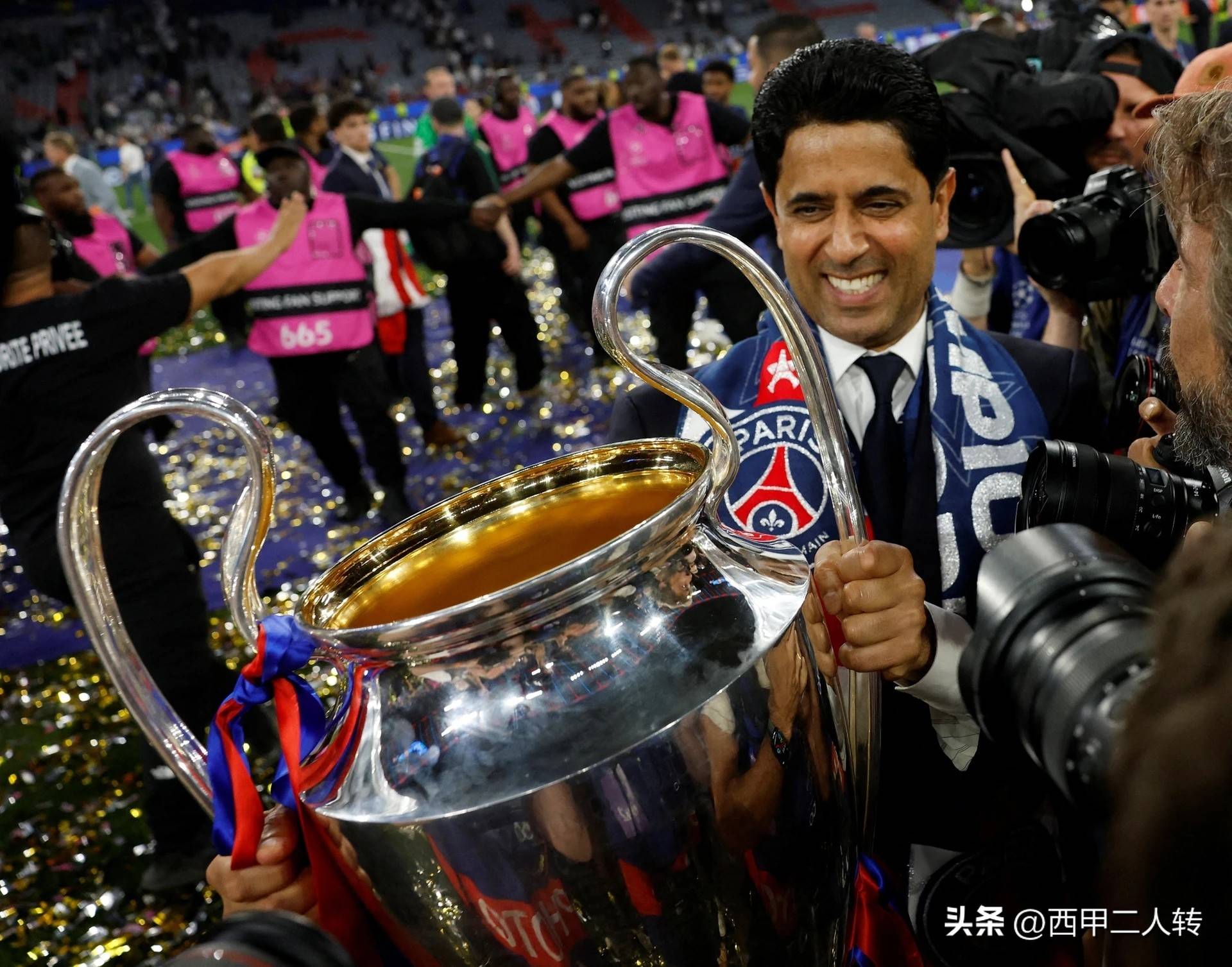 每个人的背 每个人的背