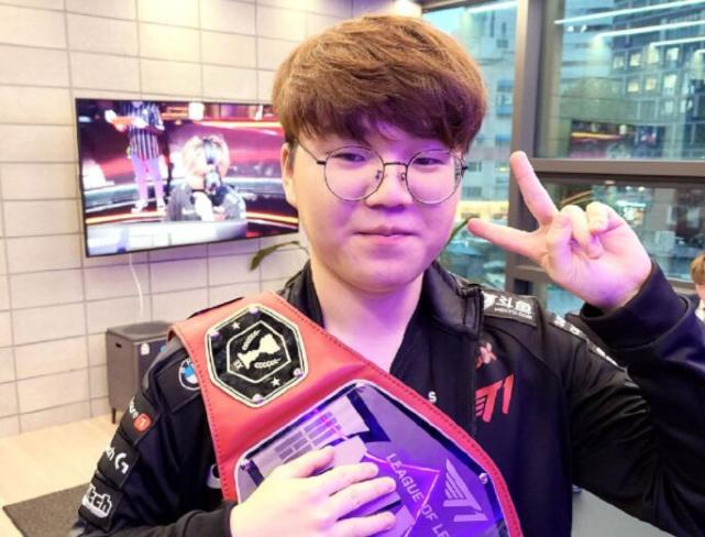 安塞尔米诺 安塞尔米诺